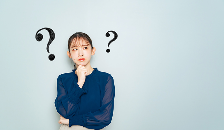 画像：？を浮かべる女性
